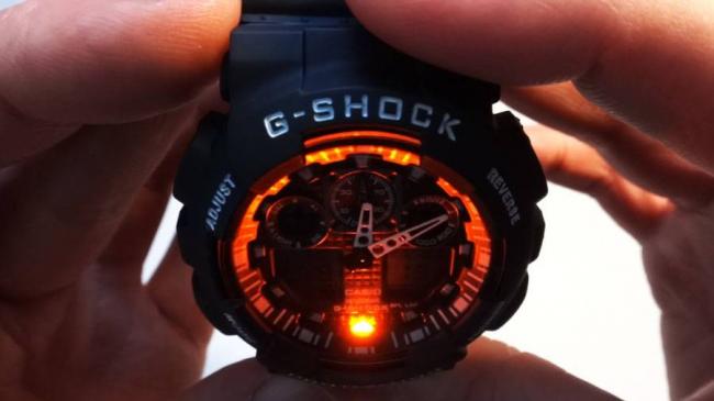 Как-настроить-часы-G-SHOCK-подсветка.jpg