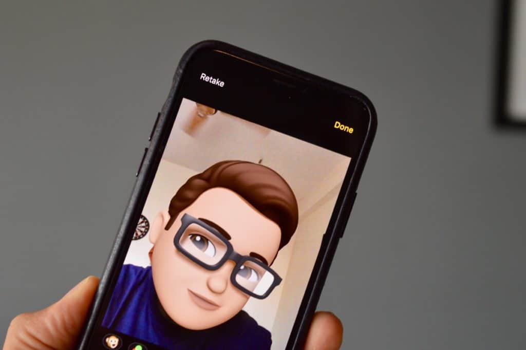 iOS-12-Memoji-in-Camera-View-2.jpg