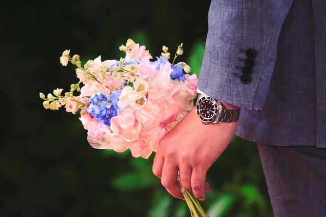 www.maxpixel.net-Man-Purple-Floral-Watch-Flowers-Bouquet-Rose-690657.jpg