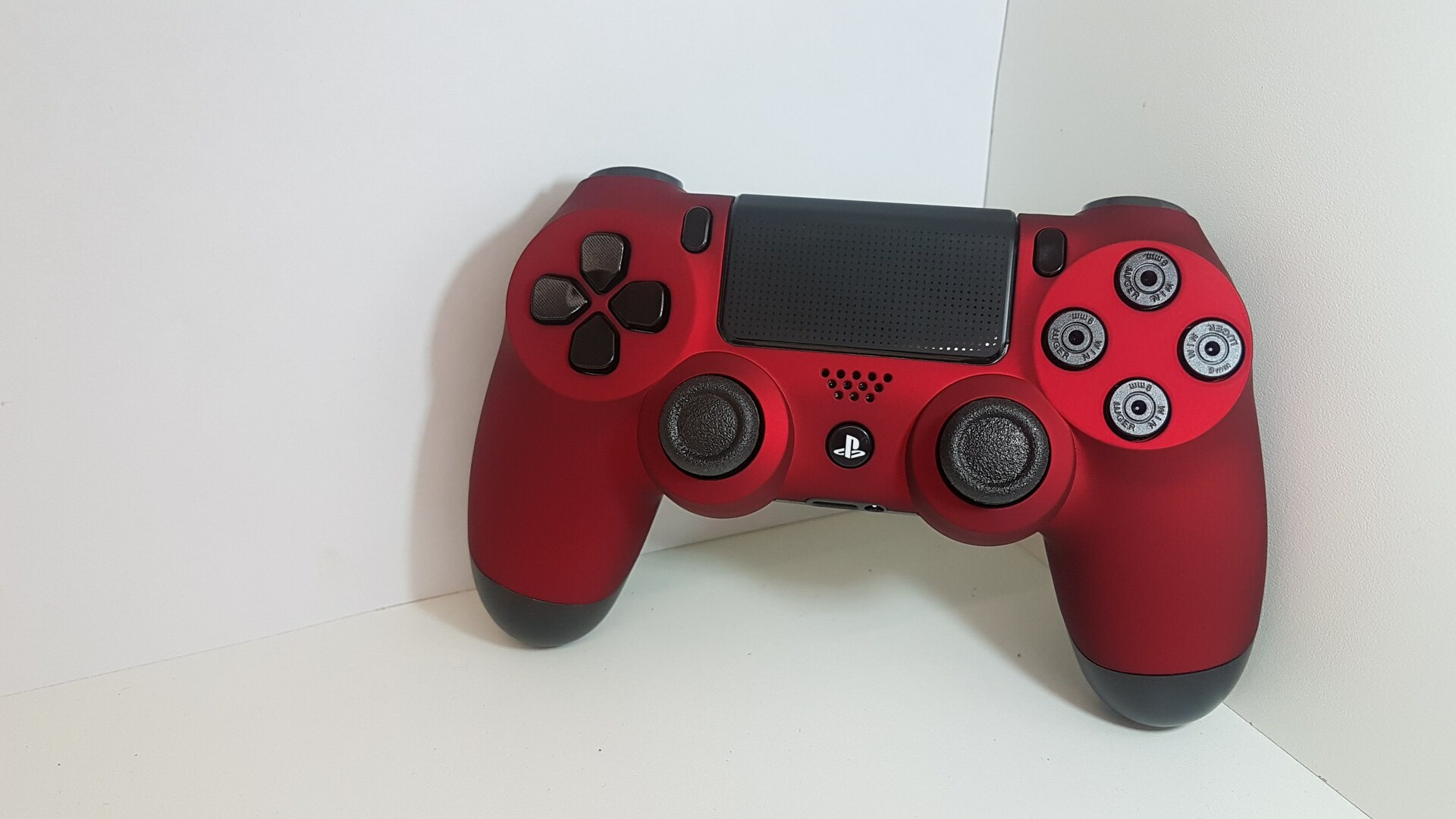 kupit-gejmpad-sony-dualshock-4-bloody-mary-by-piterplay-ps4.jpg