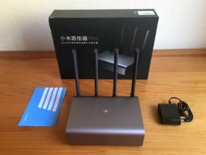 Kartinka2.-Xiaomi-Mi-Wi-Fi-Router-Pro-komplektatsiya-300x225.jpg